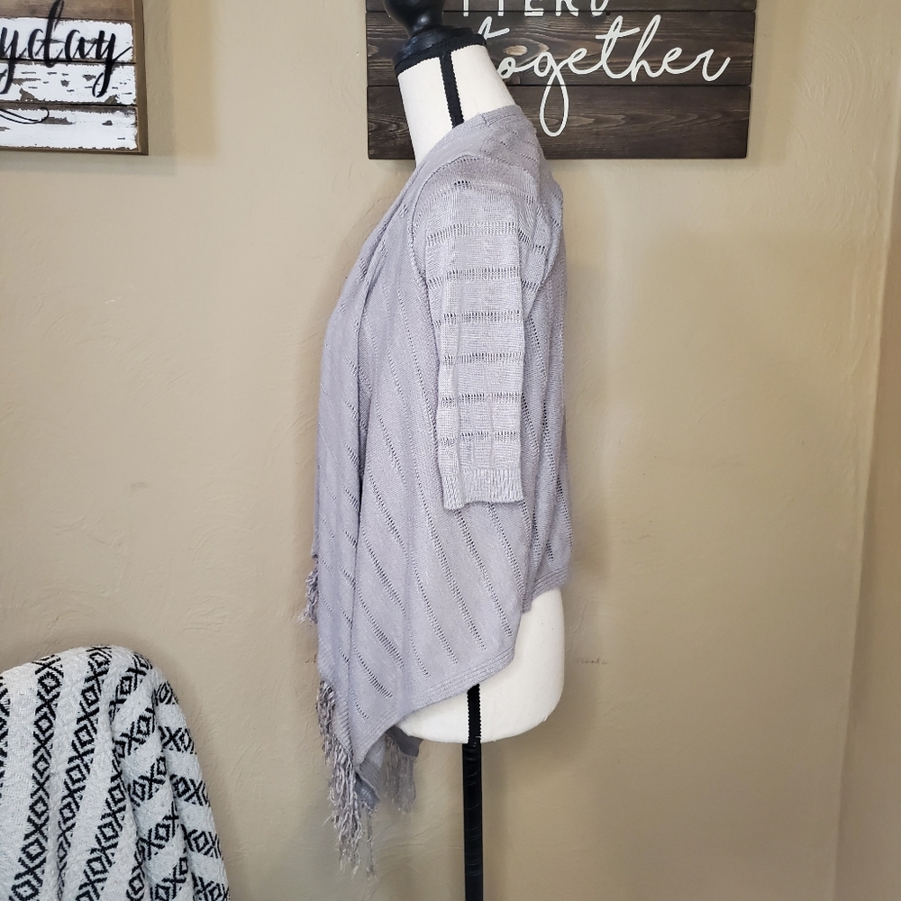 Twenty One Grey Fringe Cardigan Size Small. - Picture 3 of 7